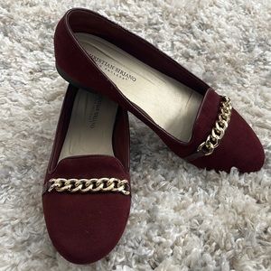 CHRISTIAN SIRIANO Burgundy Faux Suede Flats Chain Detail Size 9.5